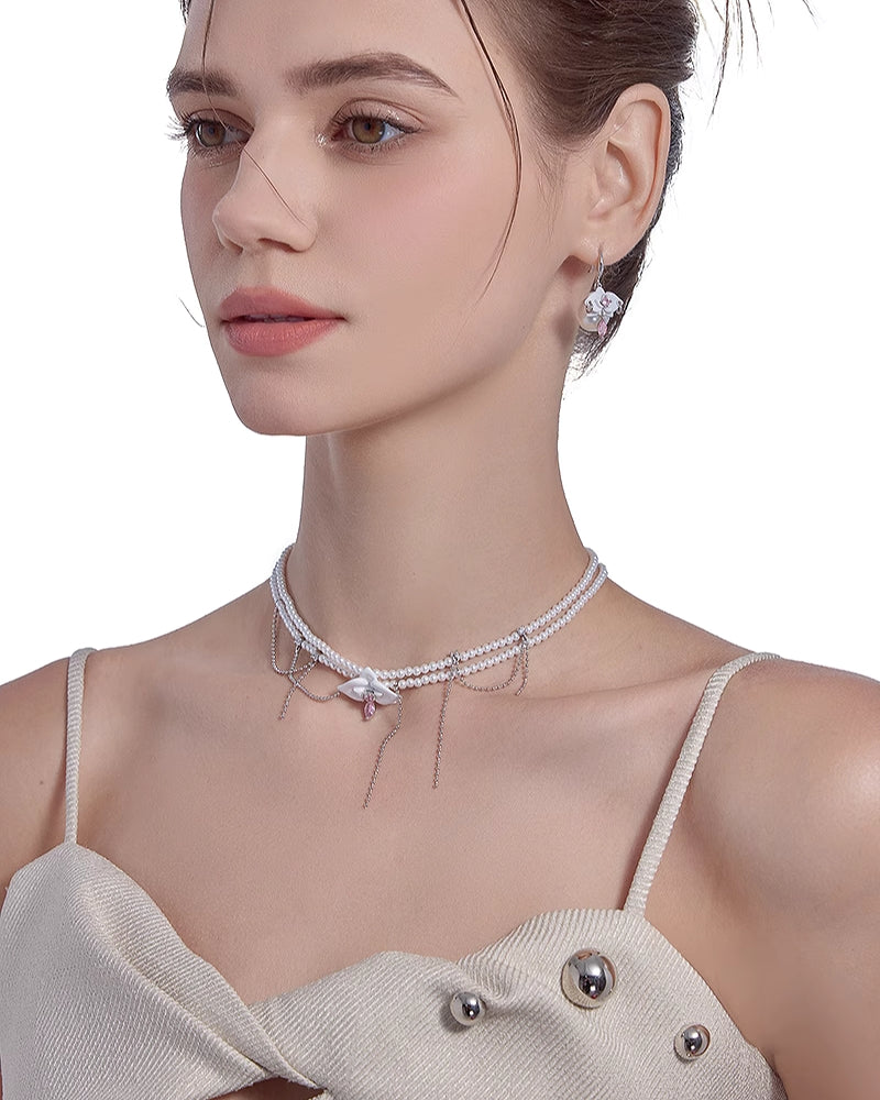 Secret Garden Flower Pearl Choker