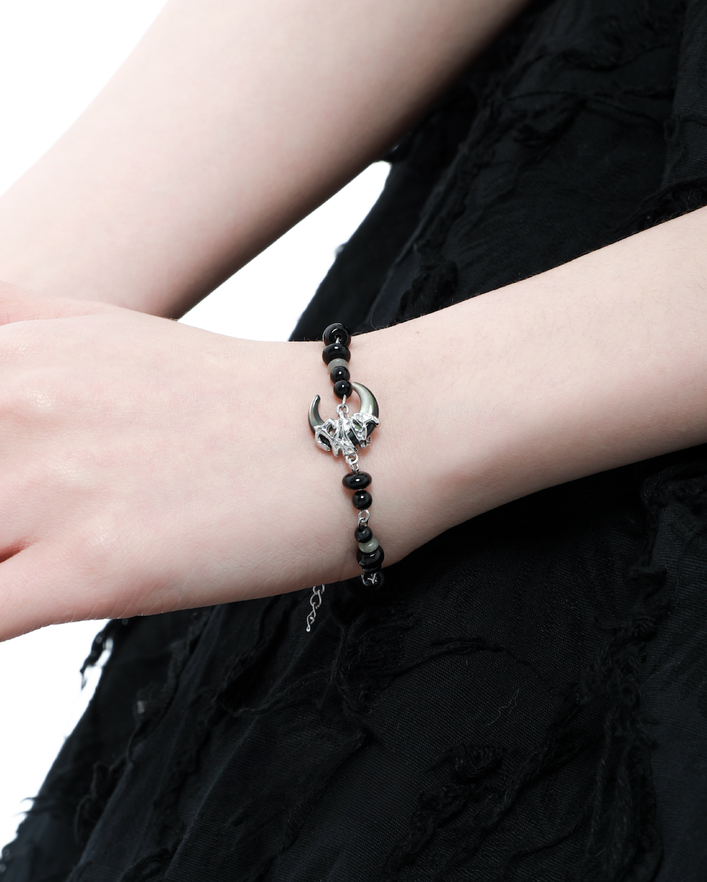 Dark Moon Bracelet01