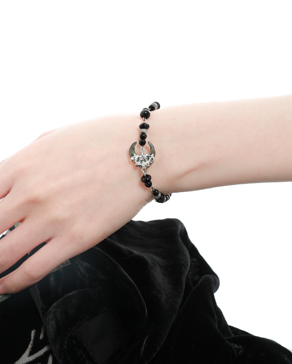 Dark Moon Bracelet01