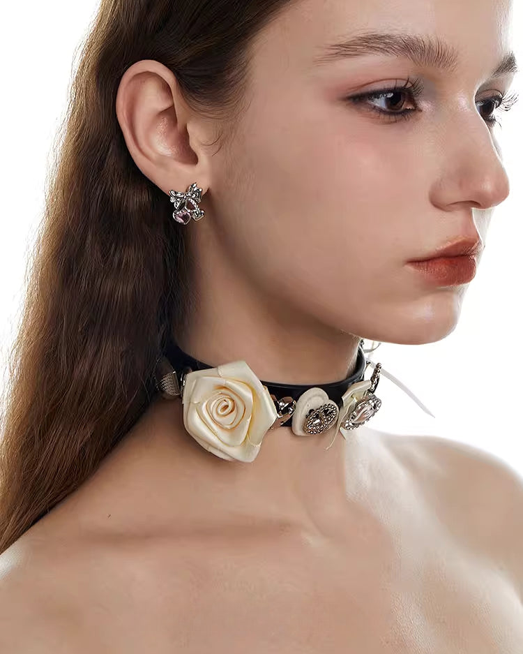 Leather Rose White Vintage Button Choker